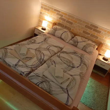 Lelly Апартаменты Novi Lazi